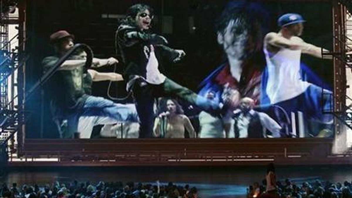 Un grupo de fans de Michael Jackson ha comenzado una campaña de "alerta" alrededor del próximo estreno de "This is It", porque oculta la realidad