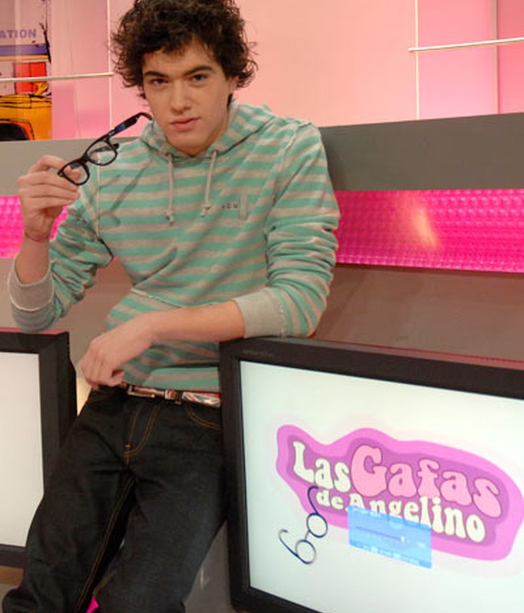Angelino sin gafas