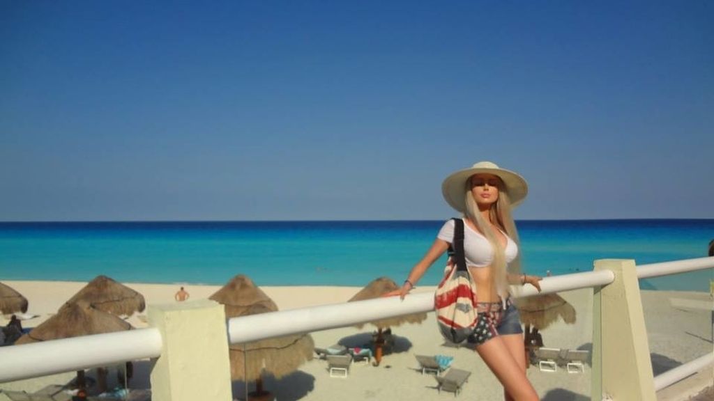 La vida de la 'Barbie Humana'