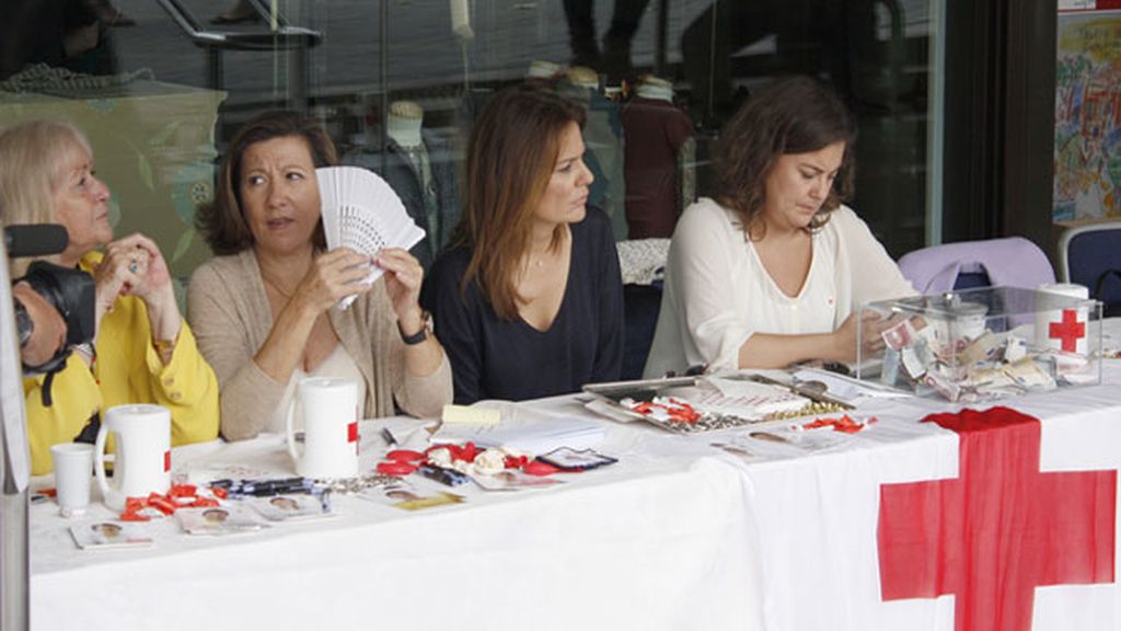 Famosos solidarios en el Día de la Banderita