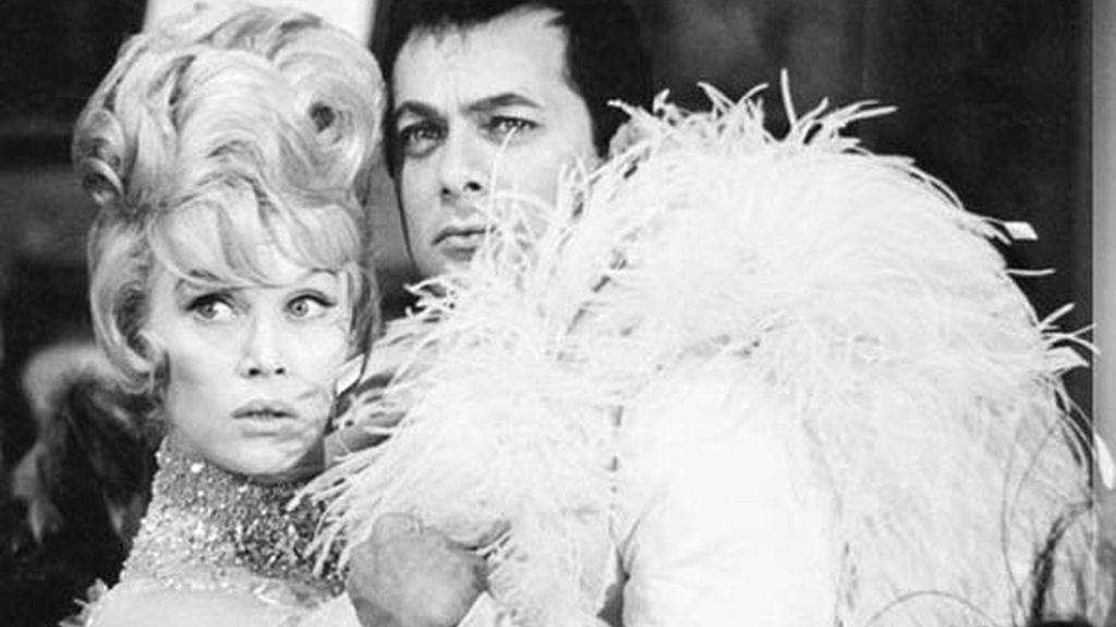 Con Dorothy Provine en 'The Great Race'