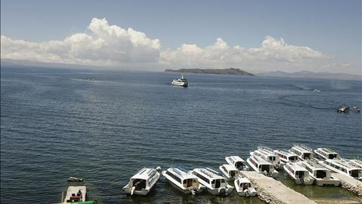 Uno de los lugares donde se desarrollará el encuentro es el Lago Titicaca, situado a 3.800 metros de altura. EFE/Archivo