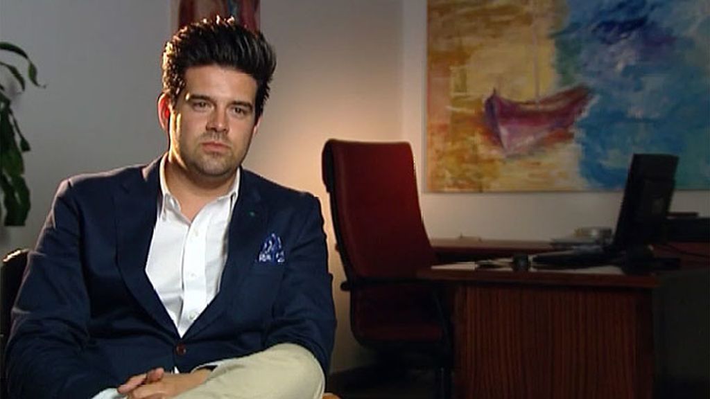 Armando y Alexis, dos hombres de negocios que buscan la mujer perfecta