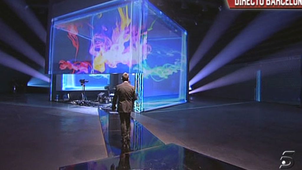 Víctor entra en 'La Caja Deluxe'