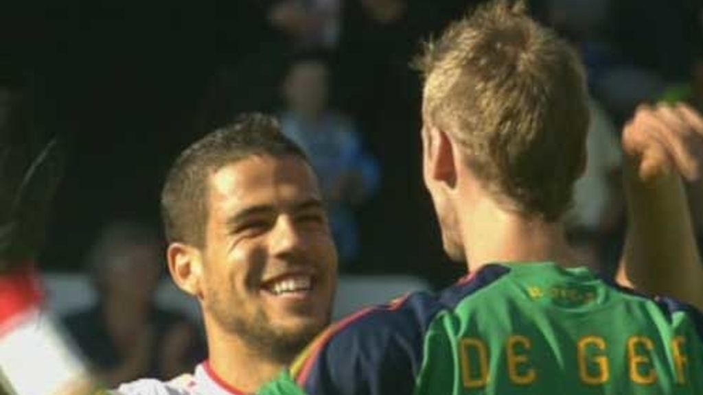 Álvaro y De Gea celebran el tanto