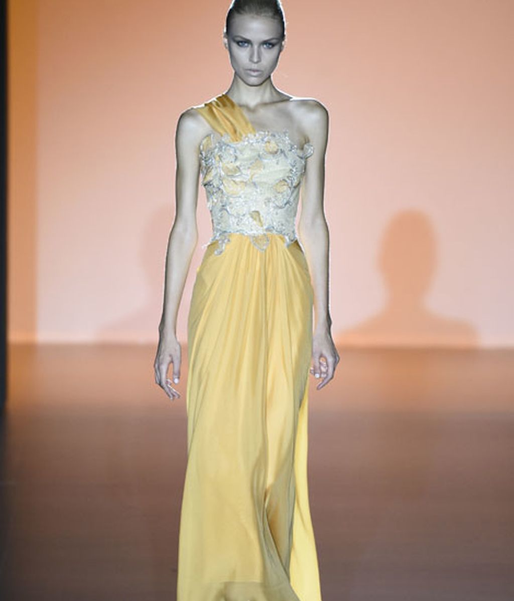 Tejidos livianos y colorido primaveral