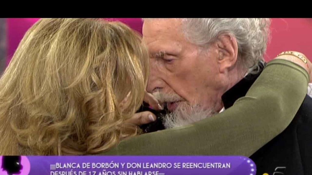 El abrazo de Leandro de Borbón y su hija, tras 17 años