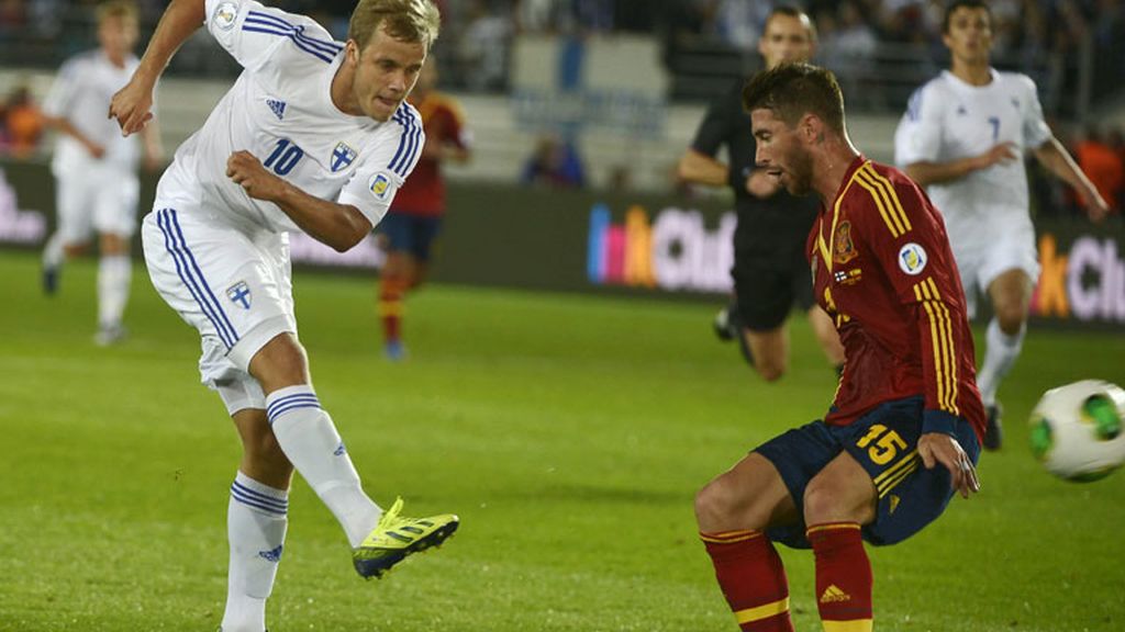 España controla el partido ante Finlandia con un gol de Jordi Alba