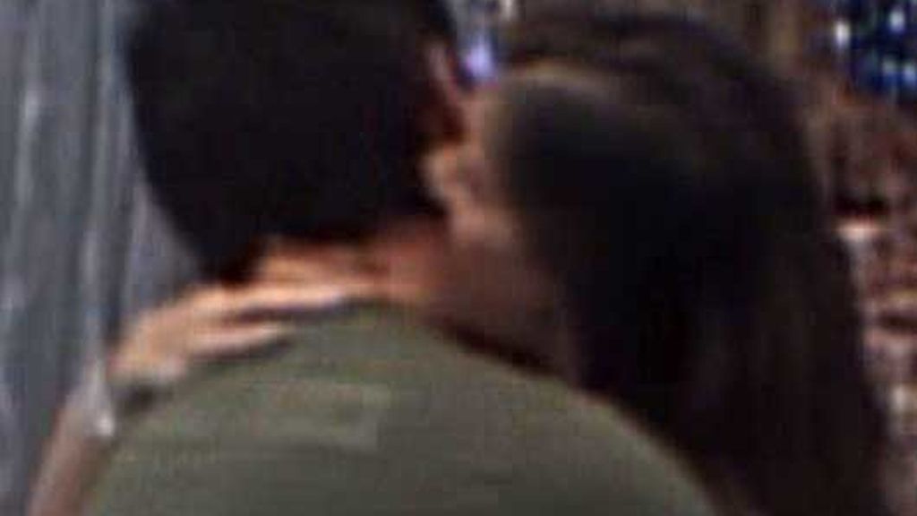 Julito va a por.. ¡Ana!