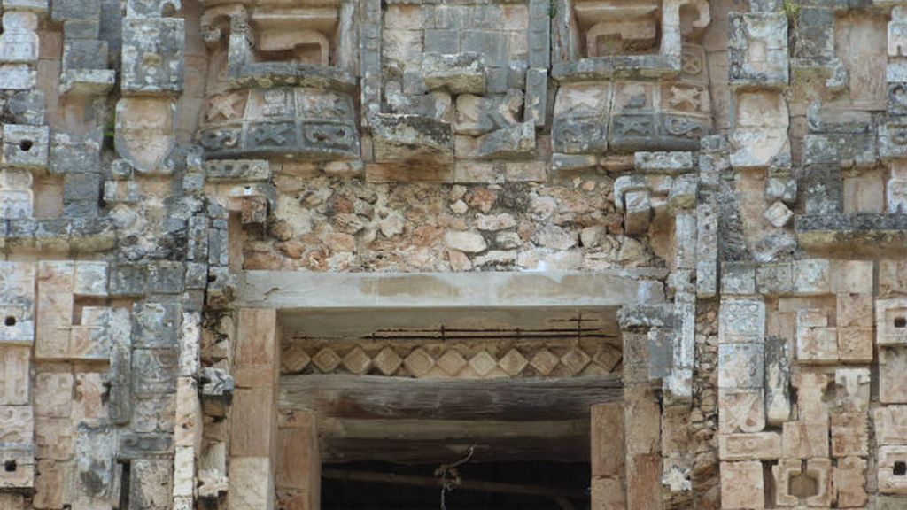 a uxmal entrada