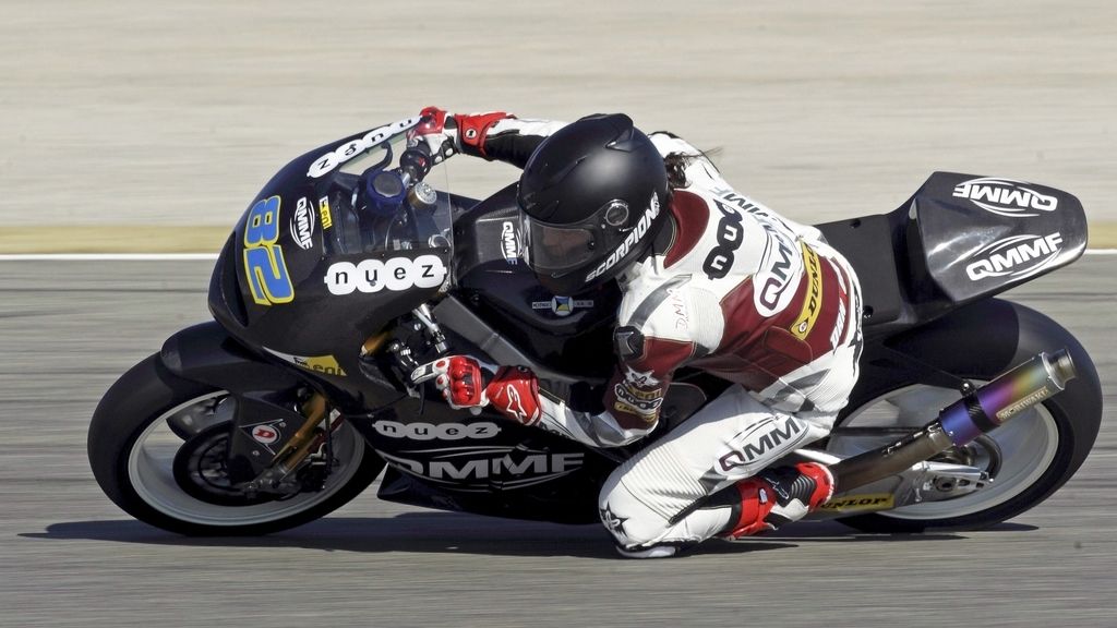 Elena Rosell, rodando en Cheste