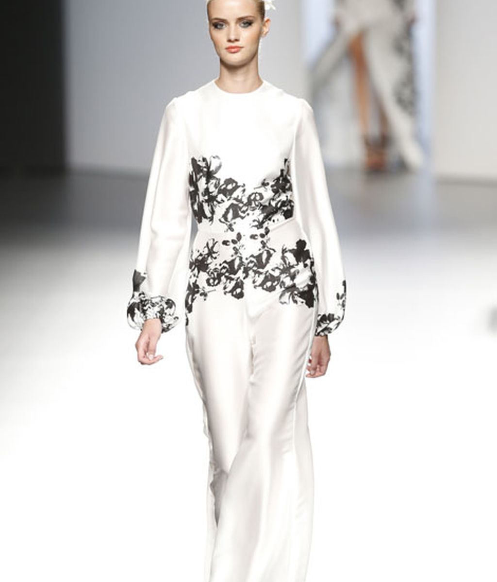 Contención de volúmenes y apuesta por líneas rectas