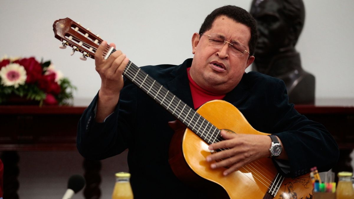 Chávez, a la guitarra española