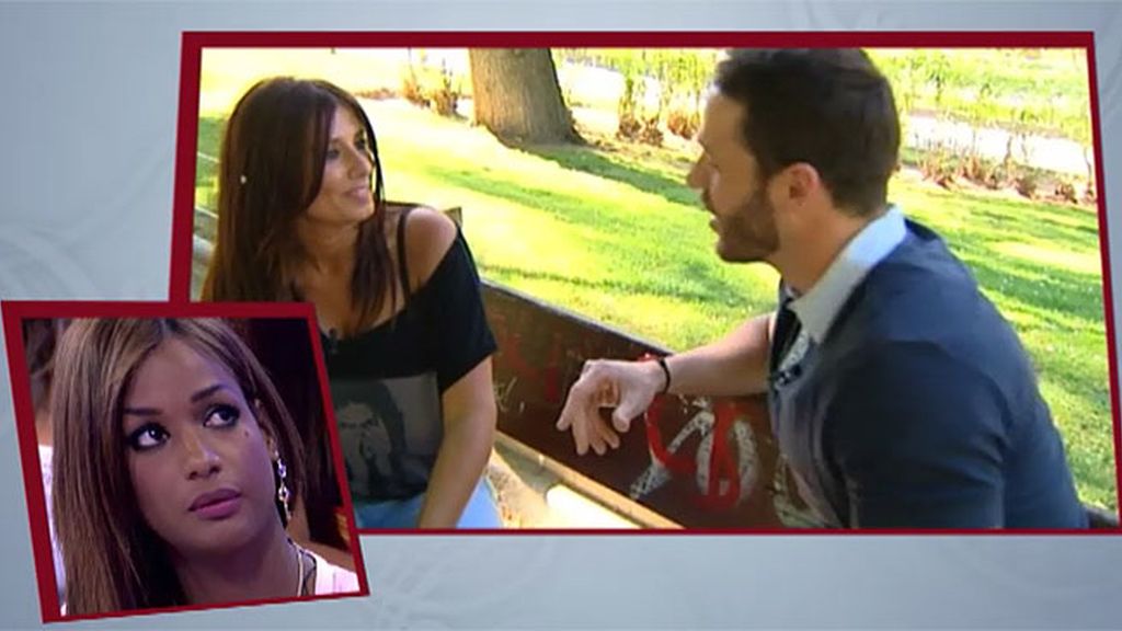 Leo se queda embelesado con la mirada de Susana