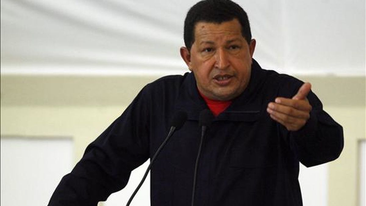 "Ningún otro partido en Venezuela puede hacer esto. Sólo el gran PSUV que cada día debe ser más socialista, más unido y más de Venezuela", sostuvo el presidente Chávez. EFE/Archivo