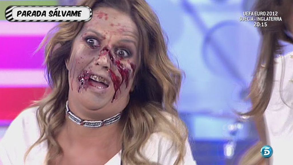 La colaboradora se caracteriza