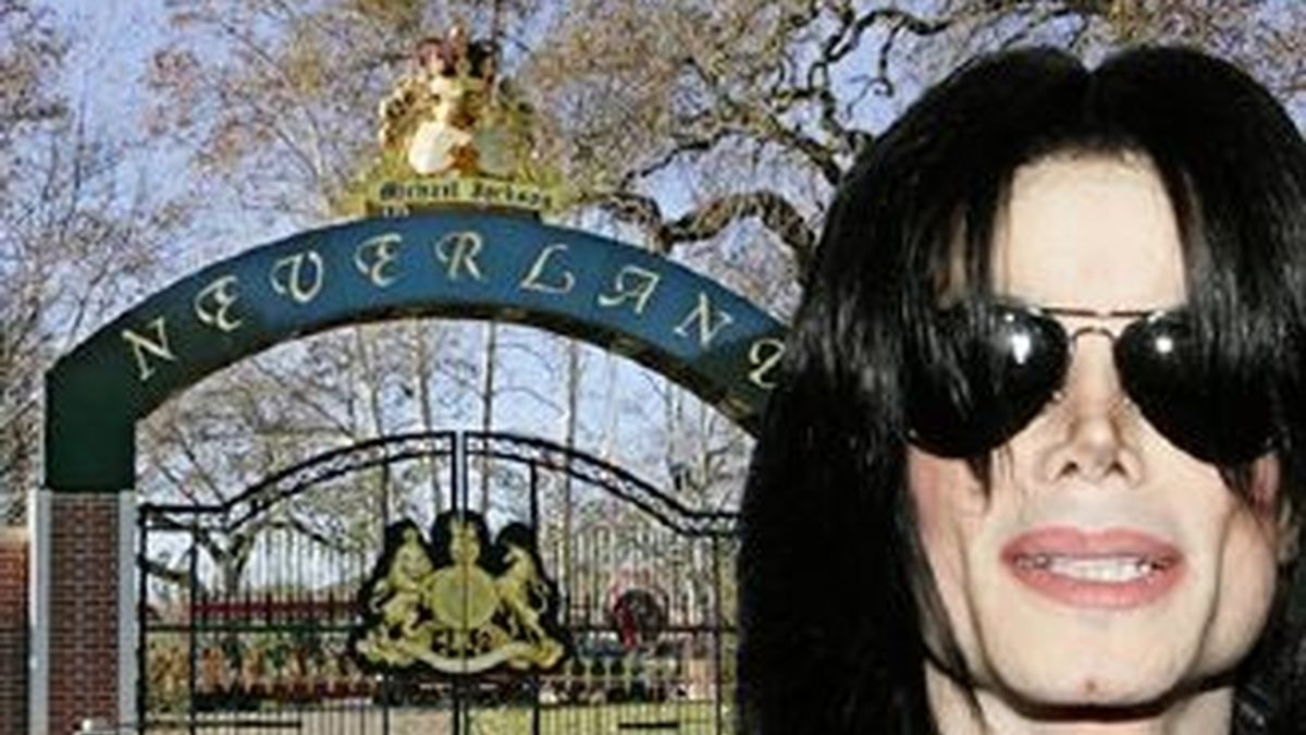 Michael Jackson deja al morir una deuda que los expertos calculan de más de 500 millones  de dólares. Neverland fue vendido el año pasado a una empresa que era propiedad de él mismo, una estrategia para evitar tener que declararse en bancarrota.