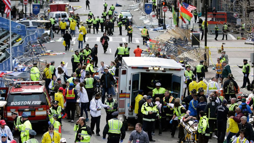 Se registran dos explosiones en la meta del maratón de Boston