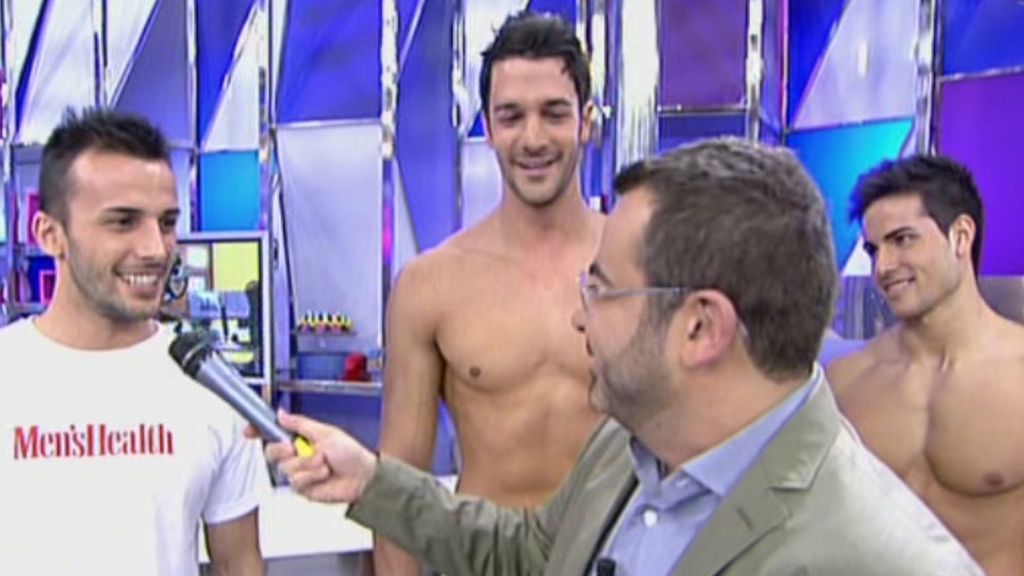 J.J. y los colaboradores les pasan revista