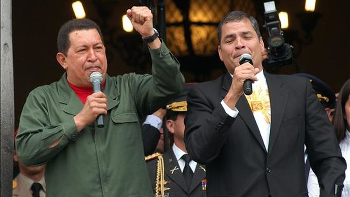 Correa extenderá su visita a Venezuela hasta el próximo martes, cuando se celebrará el VIII Encuentro presidencial Ecuador-Venezuela, en el que ambos mandatarios revisarán el avance de los acuerdos bilaterales vigentes. EFE/Archivo