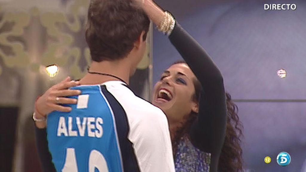 La surfera le da un mensaje a Fael: "No hables de fuera, calla la boca"