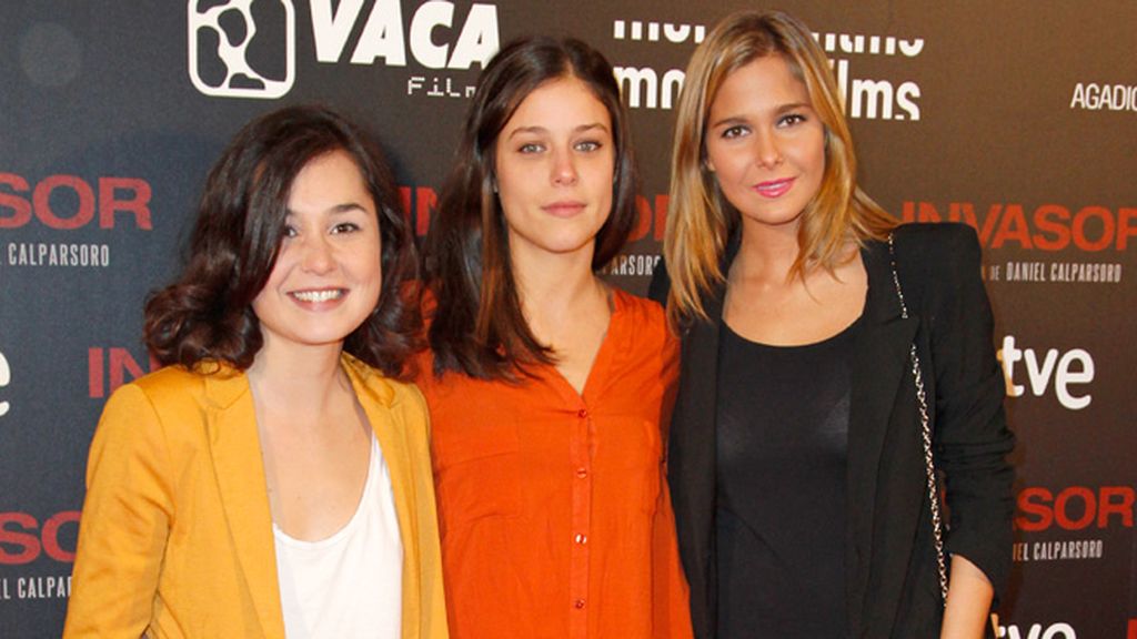 Nadia de Santiago y Natalia Sánchez, las más jovencitas del estreno
