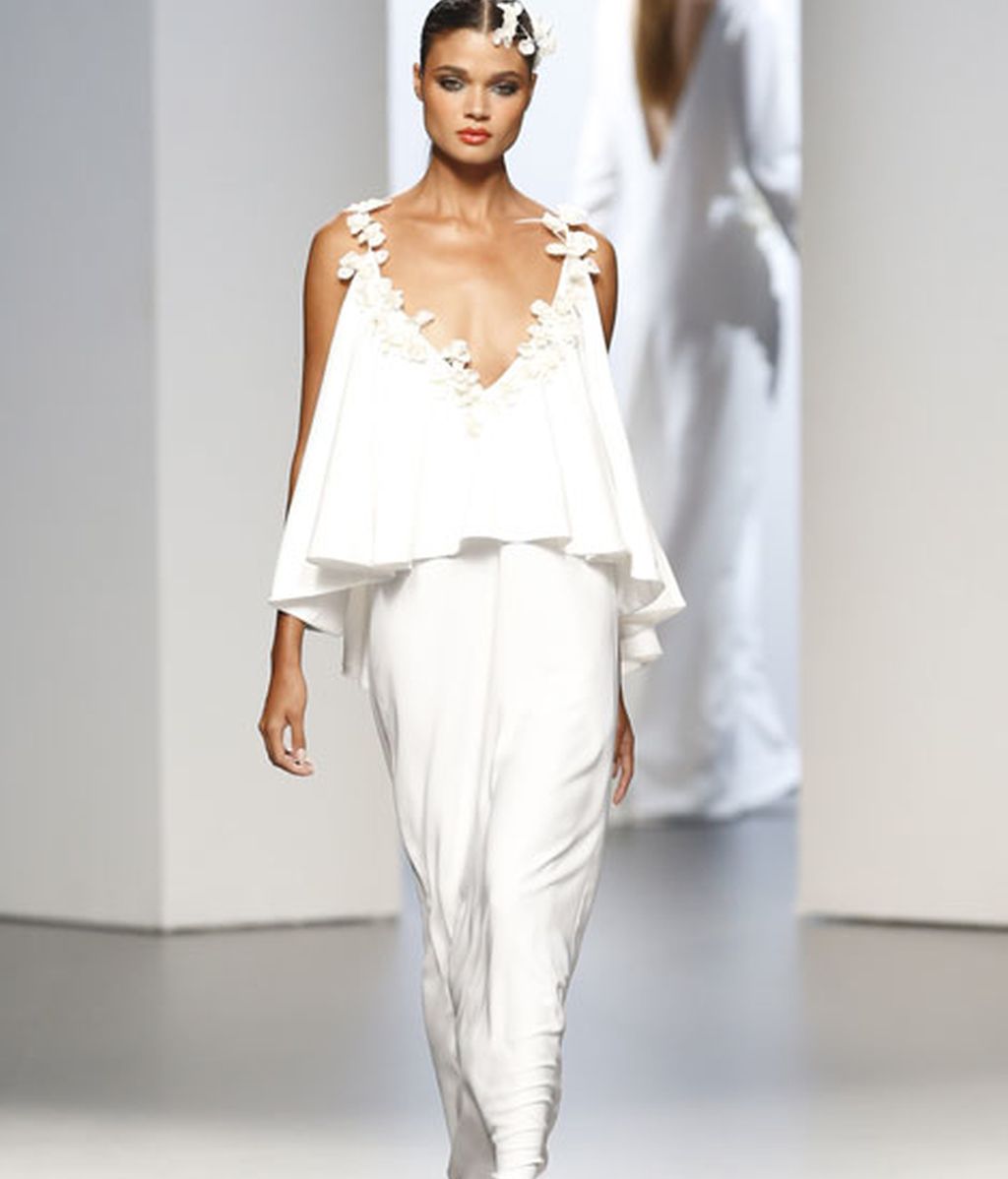 Contención de volúmenes y apuesta por líneas rectas