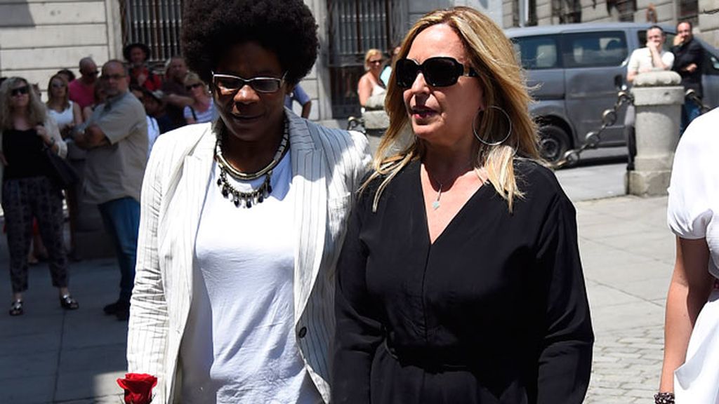 Capilla ardiente por Pedro Zerolo en casa de la villa de Madrid