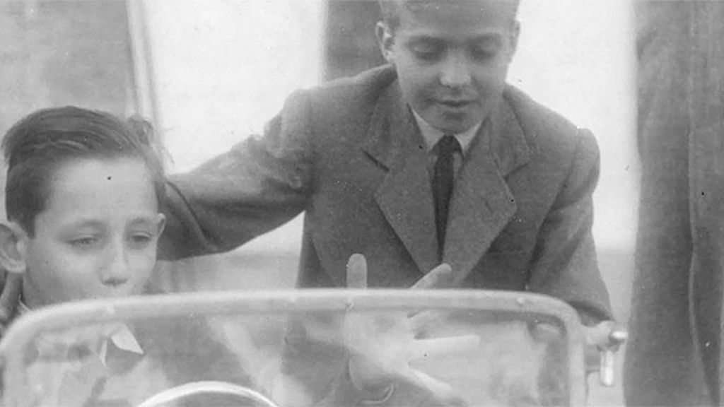 Su infancia y adolescencia en Estoril y Las Jarillas