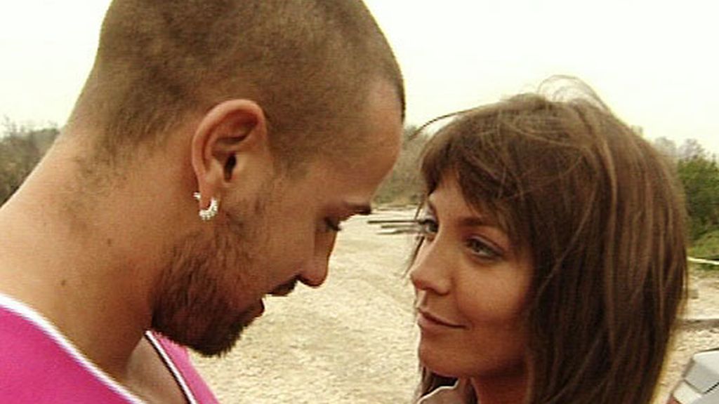 "Contigo, al fin del mundo"