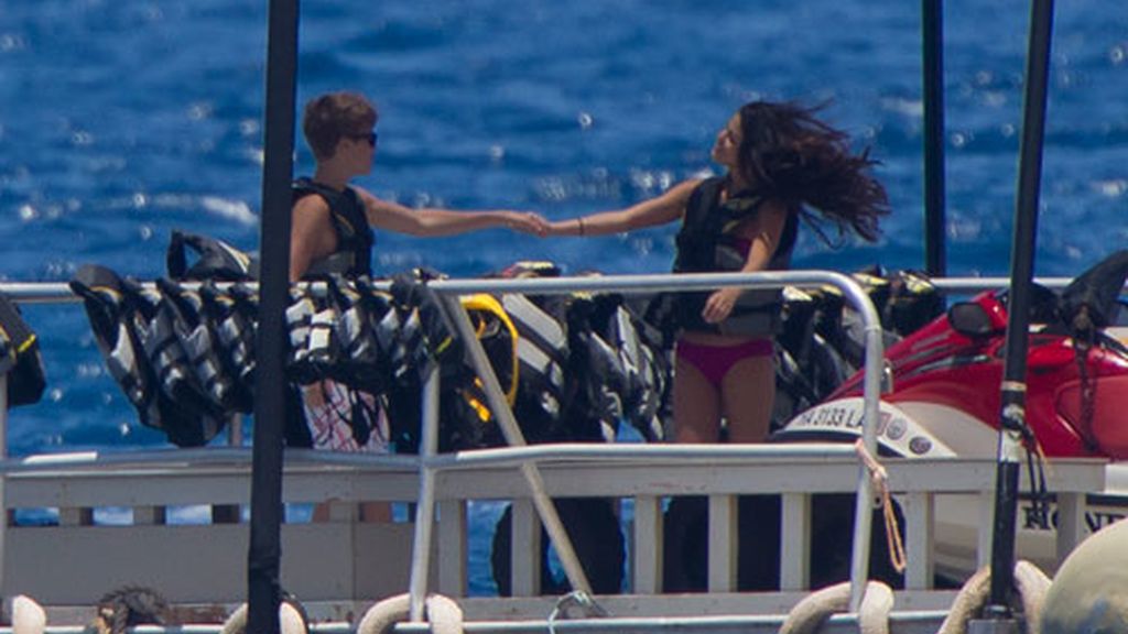 Justin Bieber y Selena Gómez desatan su pasión