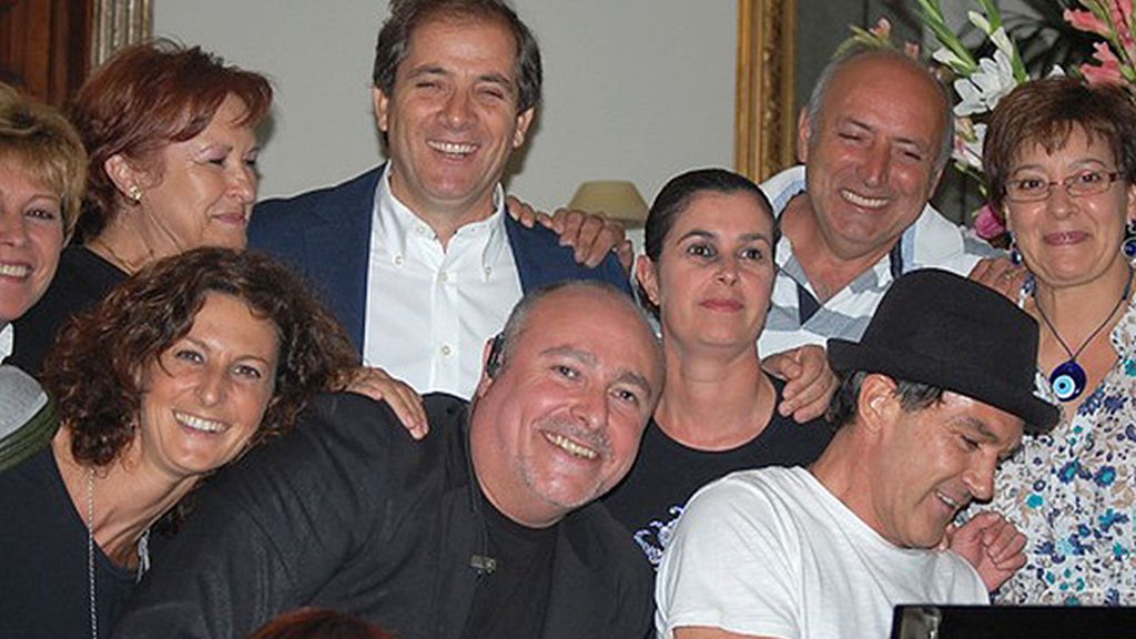 Fiestón del equipo de 'La piel que habito'... sin Pedro