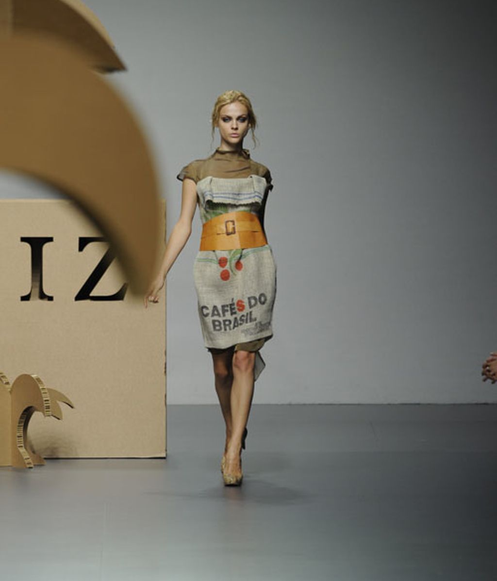 Ion Fiz trae sus tejidos del trópico