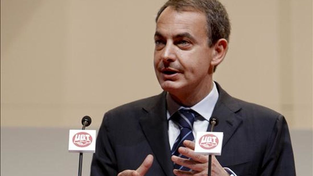 El presidente del Gobierno, José Luis Rodríguez Zapatero, durante su intervención en la inauguración en Madrid del 40 Congreso Confederal de UGT. EFE