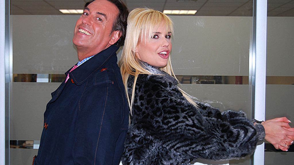 Pipi Estrada y Miriam Sánchez