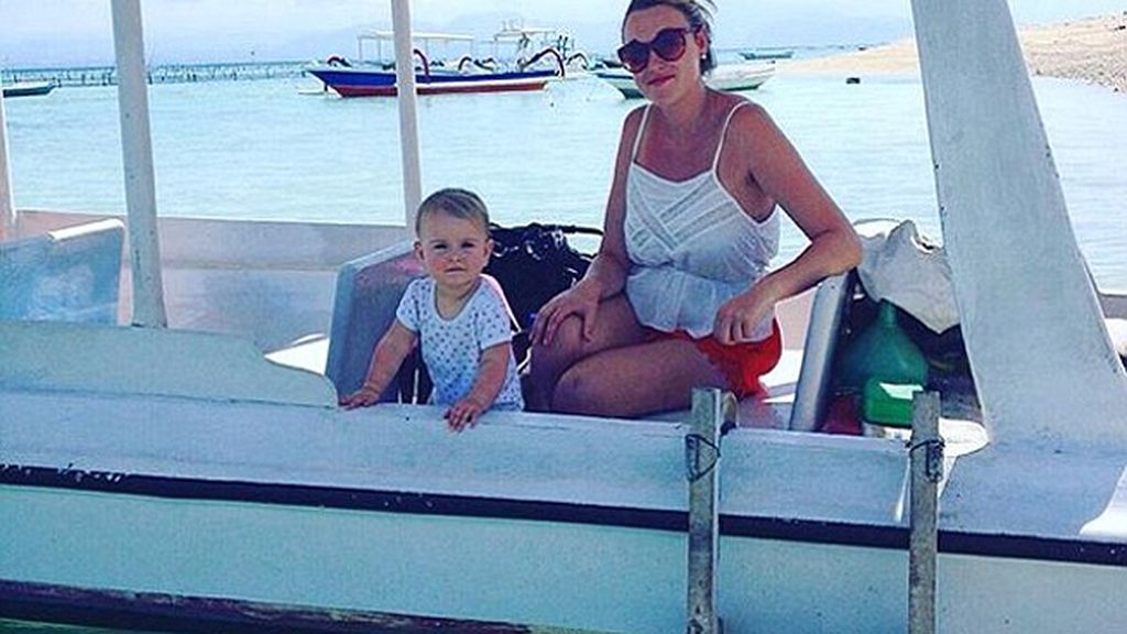 La viajera más pequeña del mundo recorre el globo en 10 meses