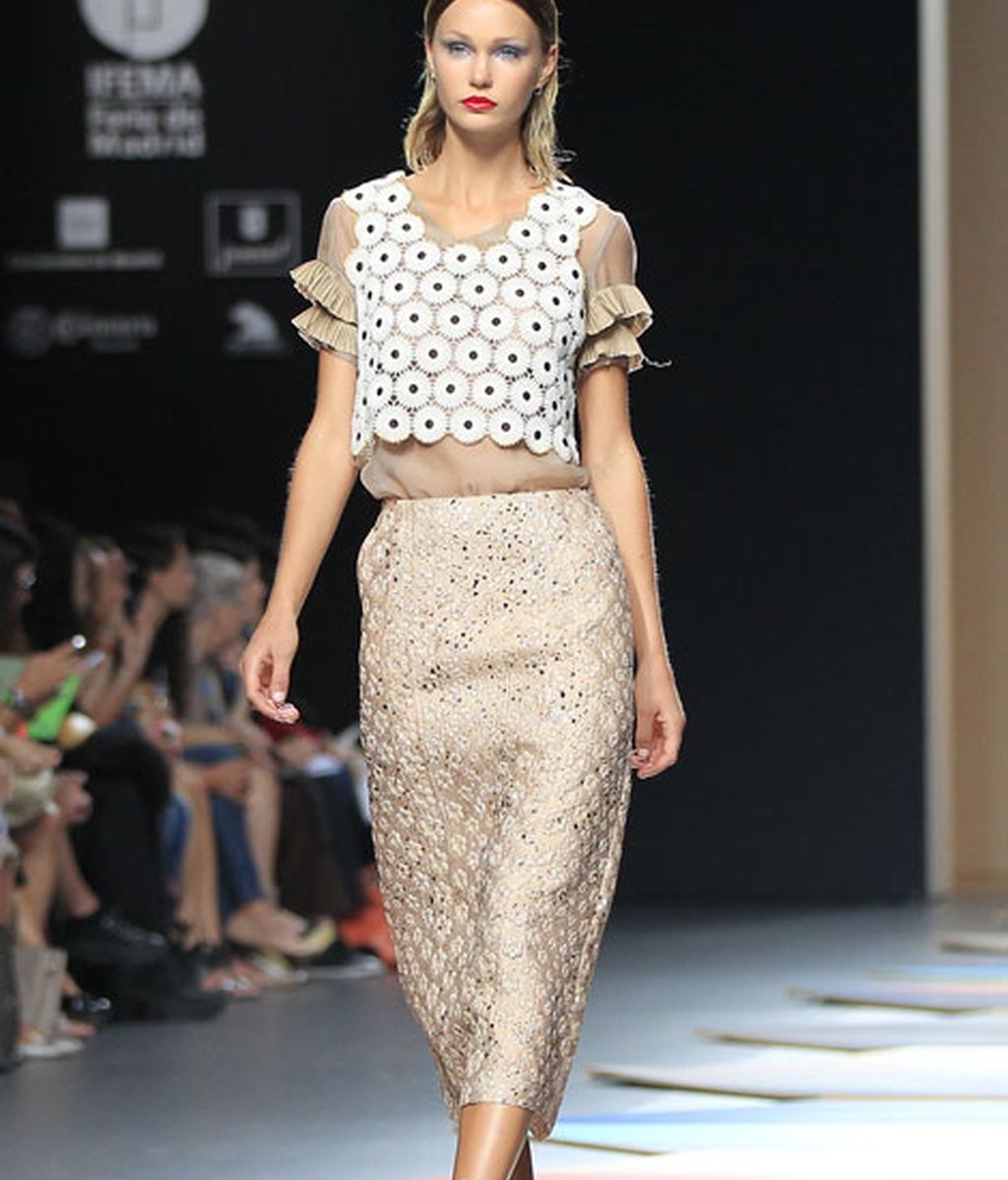 Líneas puras, geometrías y colores empolvados