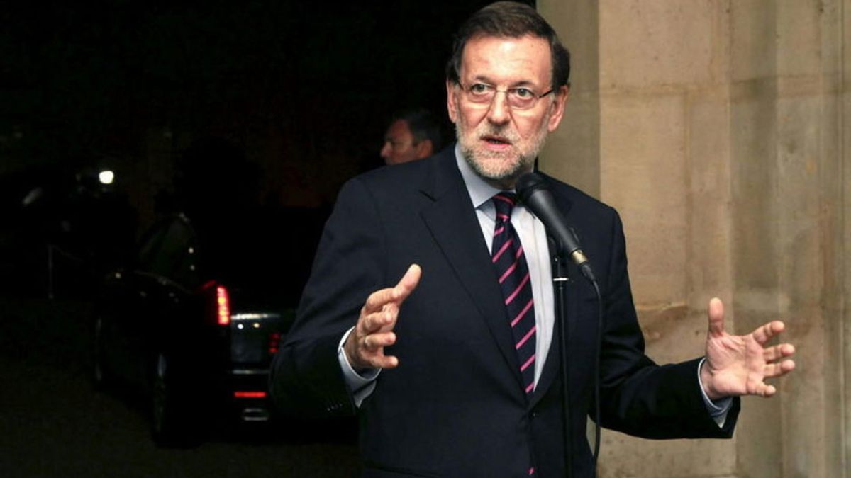 Comparecencia de Rajoy tras la conferencia europea sobre empleo en París