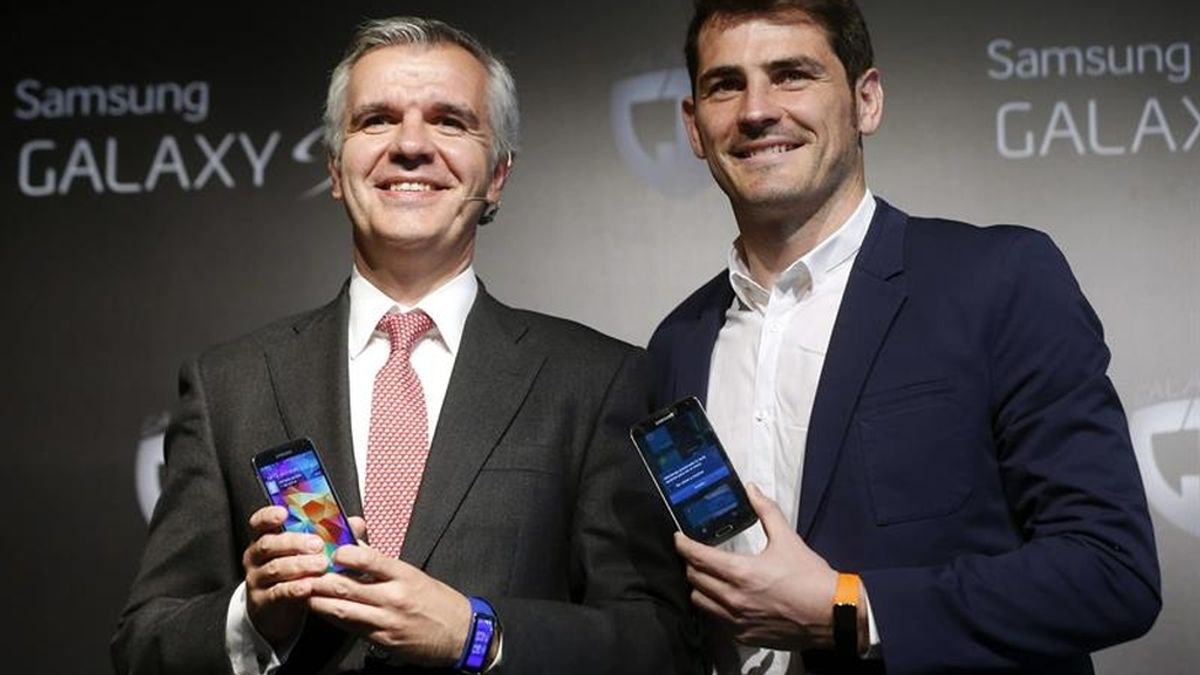 Iker Casillas y Samsung, promocionan el fútbol para niños con menos recursos