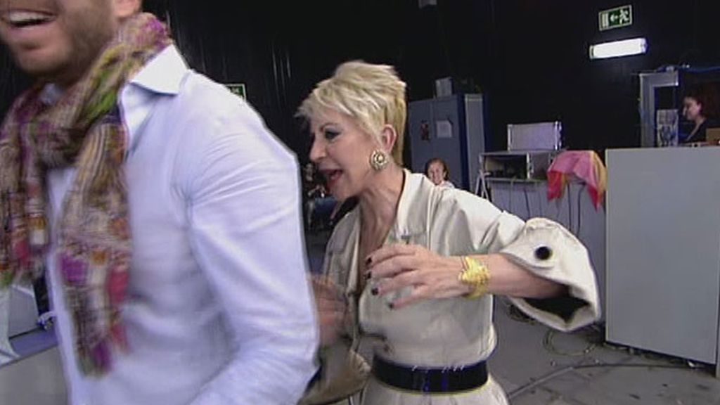 Una mascarilla usada, motivo de discordia entre colaboradora y presentadora