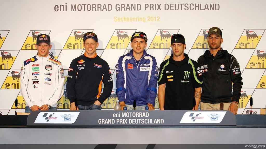 Rueda de prensa del GP de Alemania: Bradl, Stoner, Lorenzo, Dovizioso, Pasini (de izda a dcha)