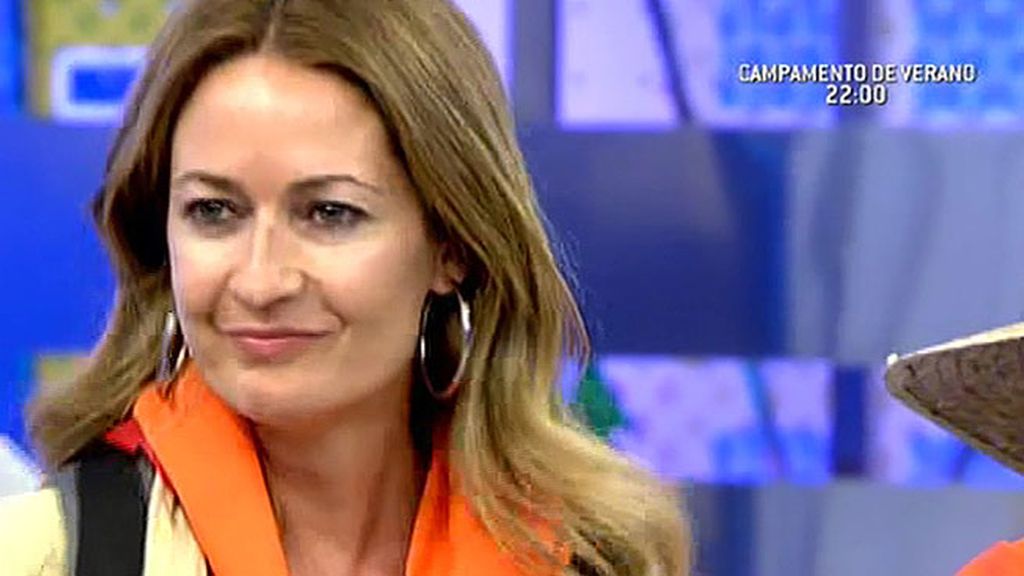 Los scouts visitan 'Sálvame' antes de emprender su camino al campamento