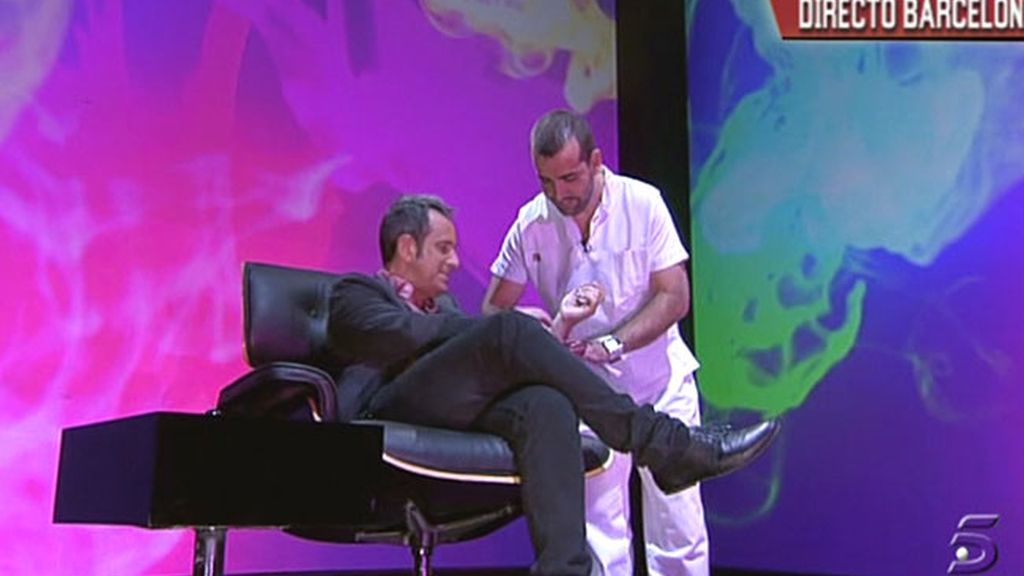 Víctor entra en 'La Caja Deluxe'