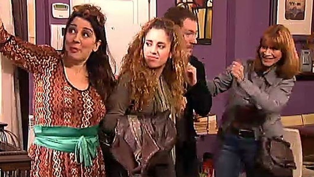 Araceli echa a Enrique de su casa