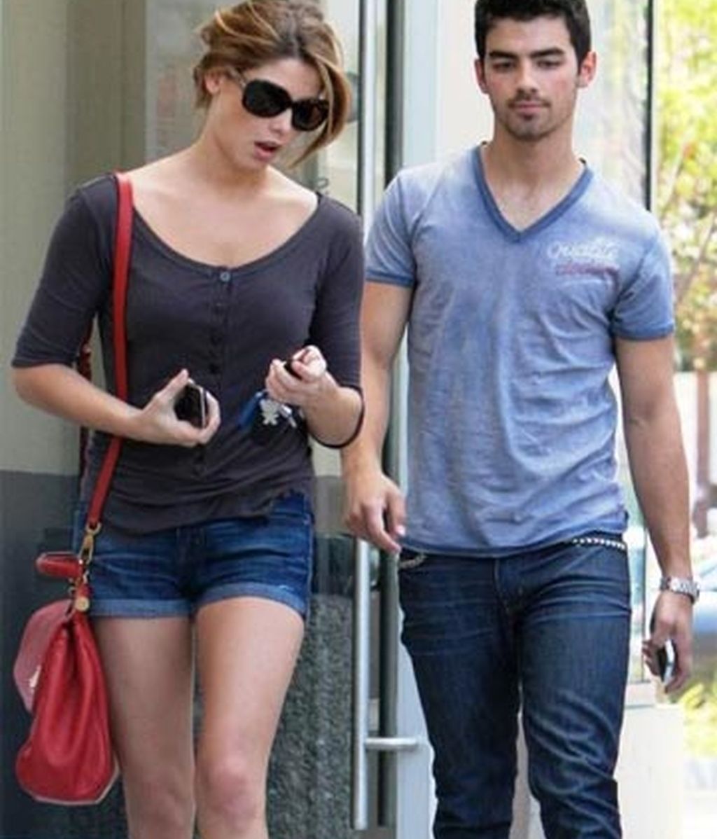 Joe Jonas y Ashley Green