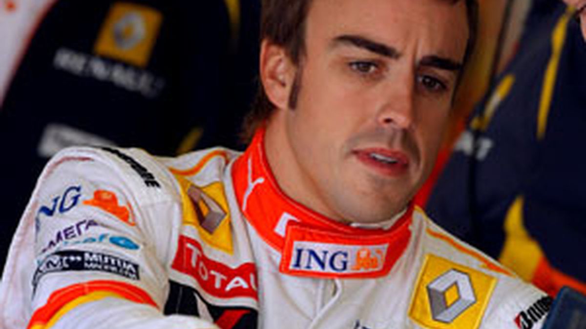 Fernando Alonso no pudo pelear luego por acabar más allá de la décima plaza. FOTO: EFE