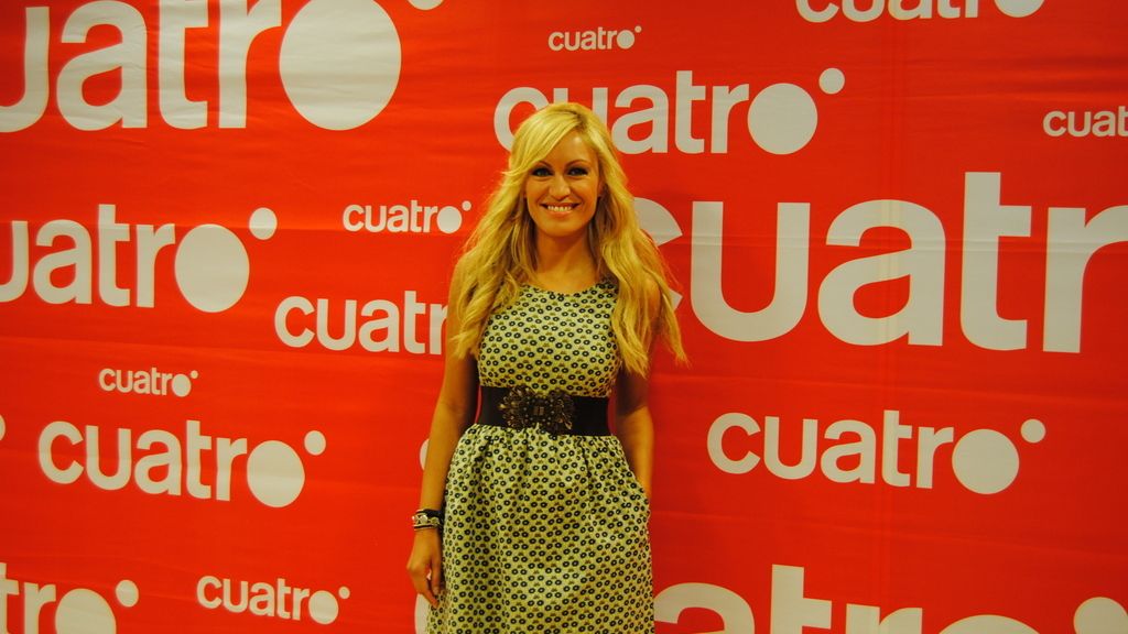 Luján Argüelles en la rueda de prensa