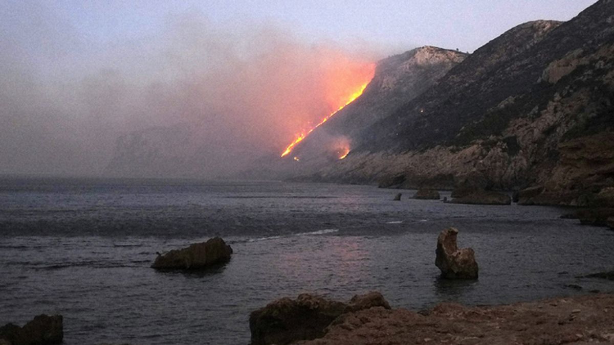 Incendio forestal en el Cábo de San Antonio en Jávea, Alicante