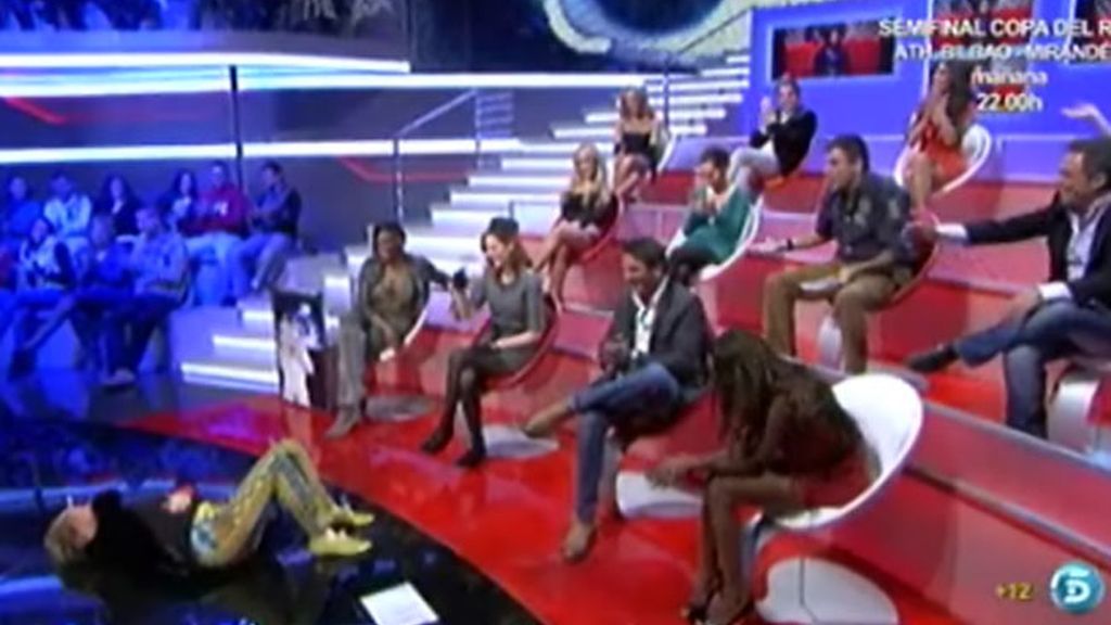 Milá, a Pepe: "¿Pero me tengo que tirar al suelo para que te calles?"