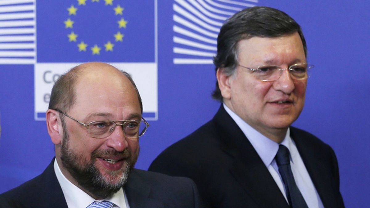 Los presidentes de la Comisión y de la Eurocámara, Durao Barroso y Martin Schulz